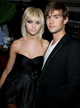 Chace Crawford conTaylor Momsen